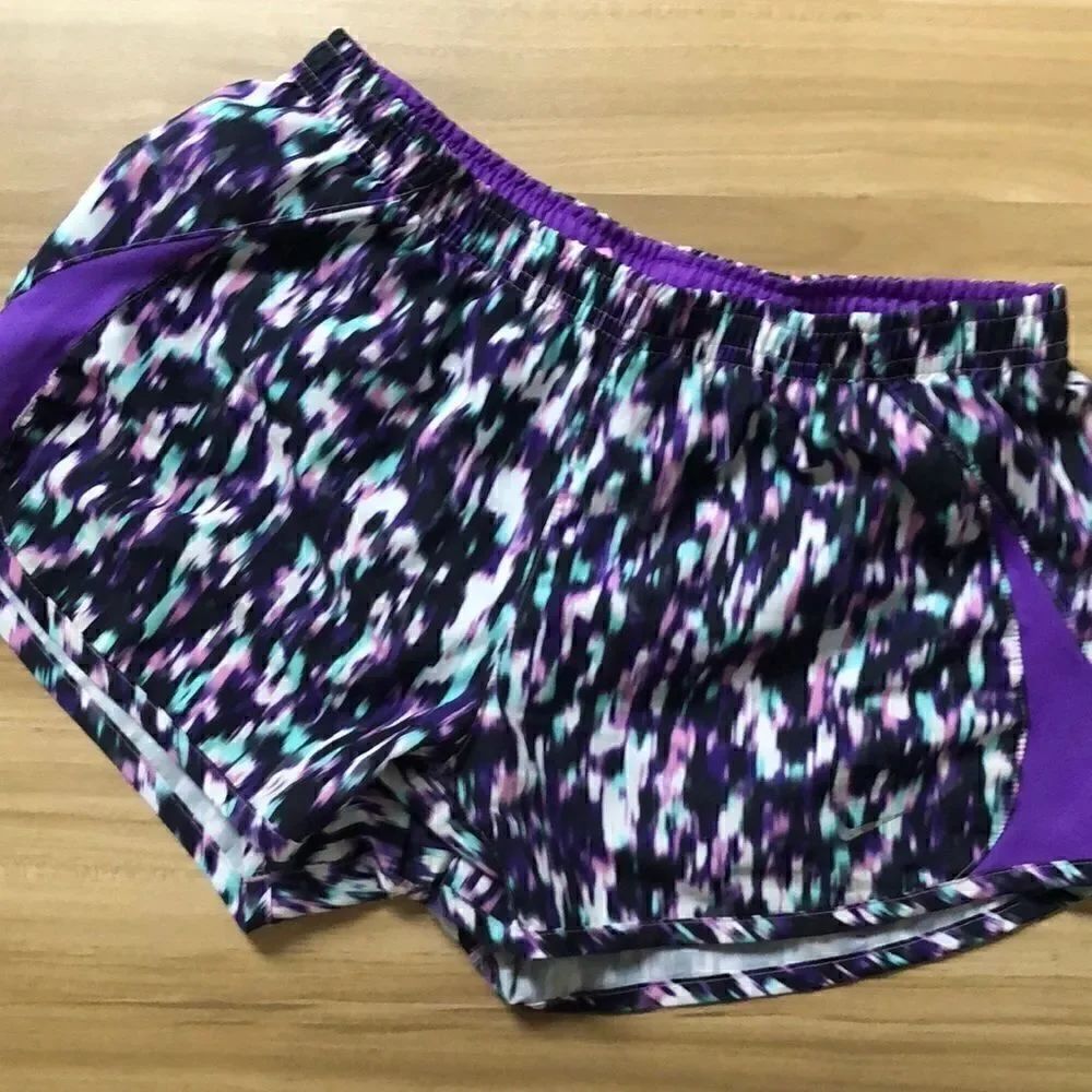 HostpickNikerunningshorts Sizesmall